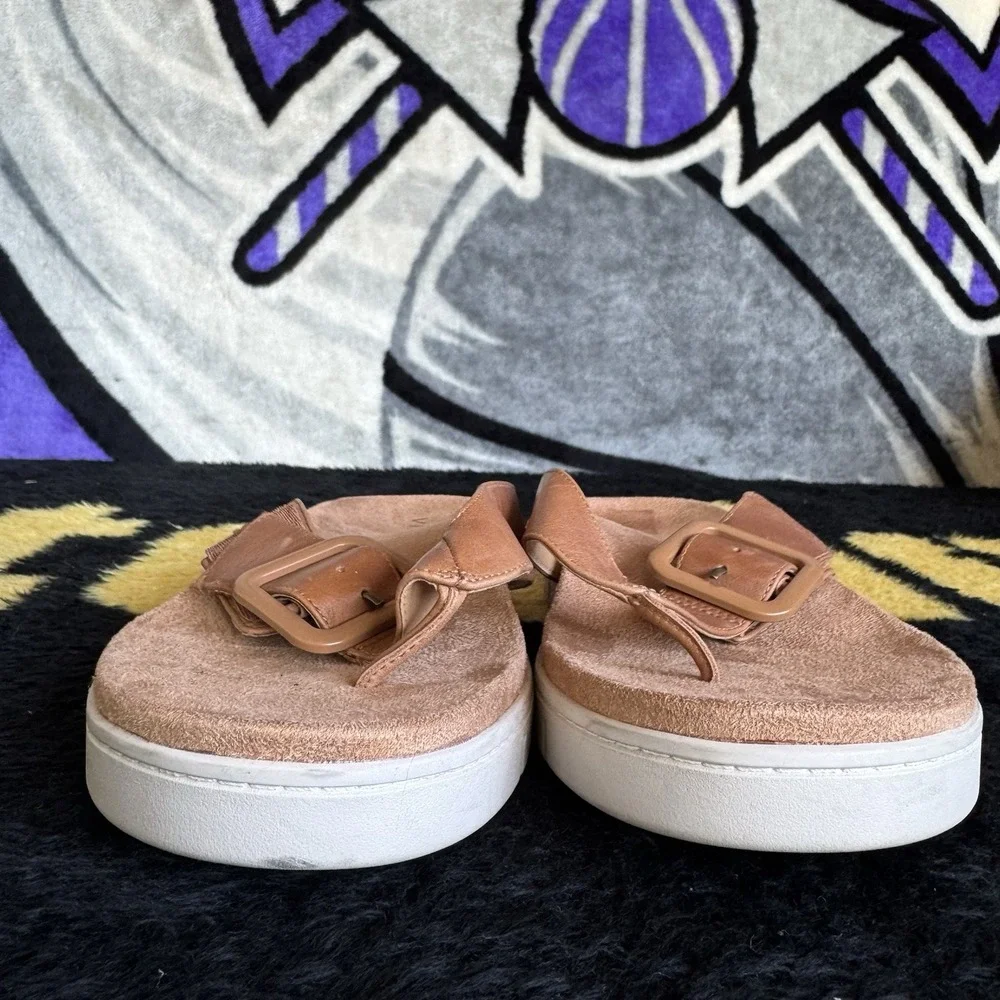 Size 10 - Vionic Uptown Marin Tan Leather Thong Sandals Orthotic Platform Buckle
